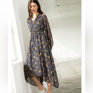 THML “into the fields” dress. 3/4 sleeve midi dress. Size XS.